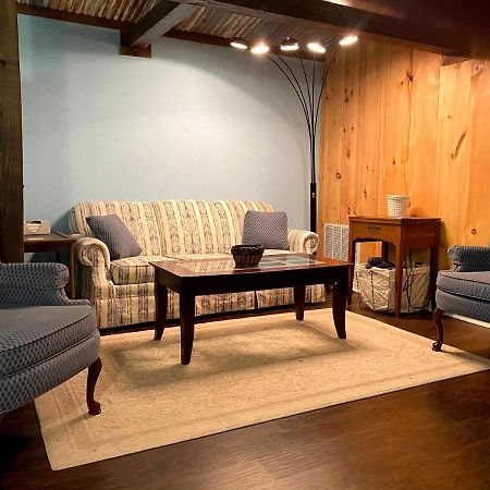 Fort White Bunkhouse Farm Stay מראה חיצוני תמונה