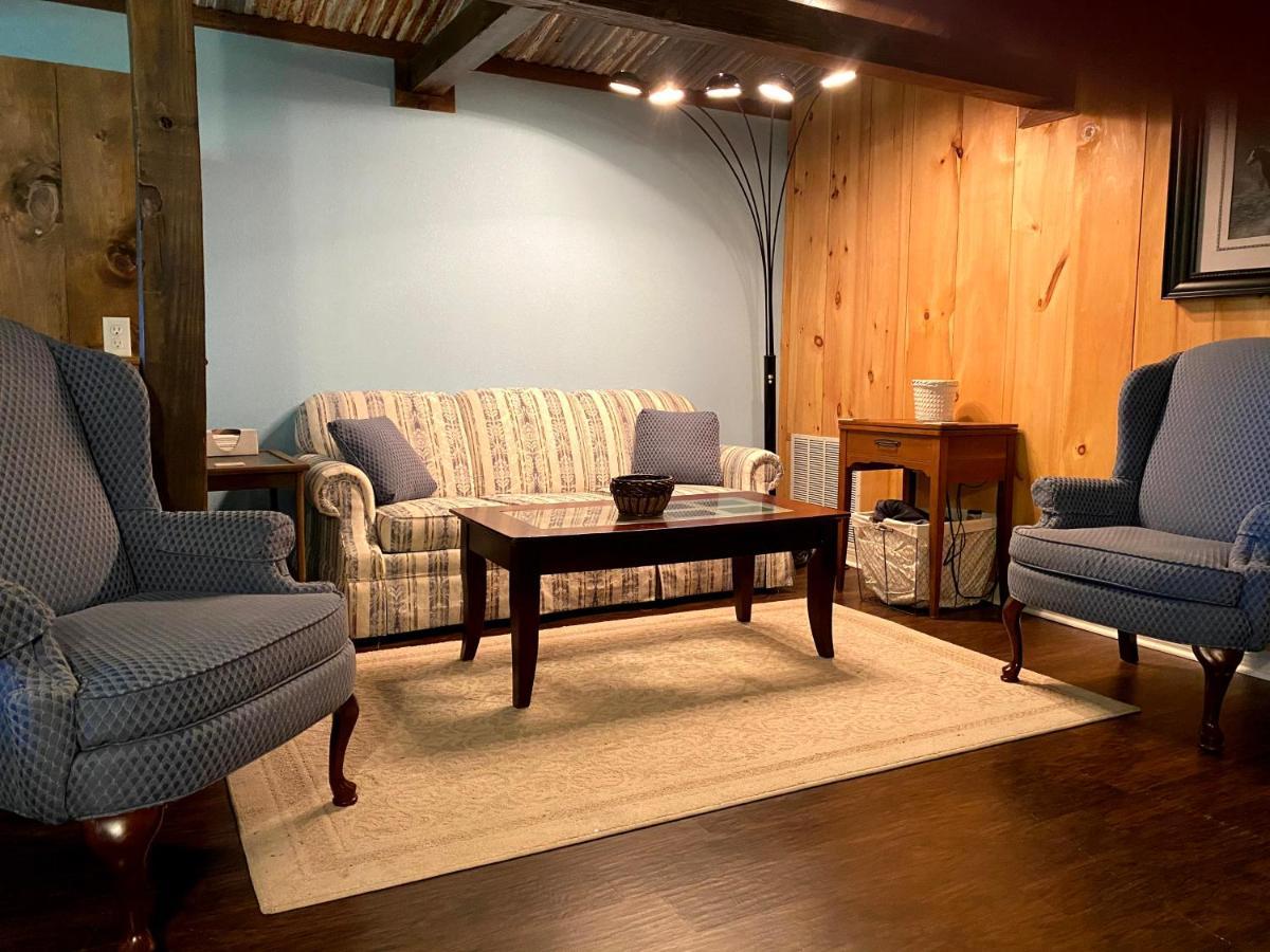 Fort White Bunkhouse Farm Stay מראה חיצוני תמונה