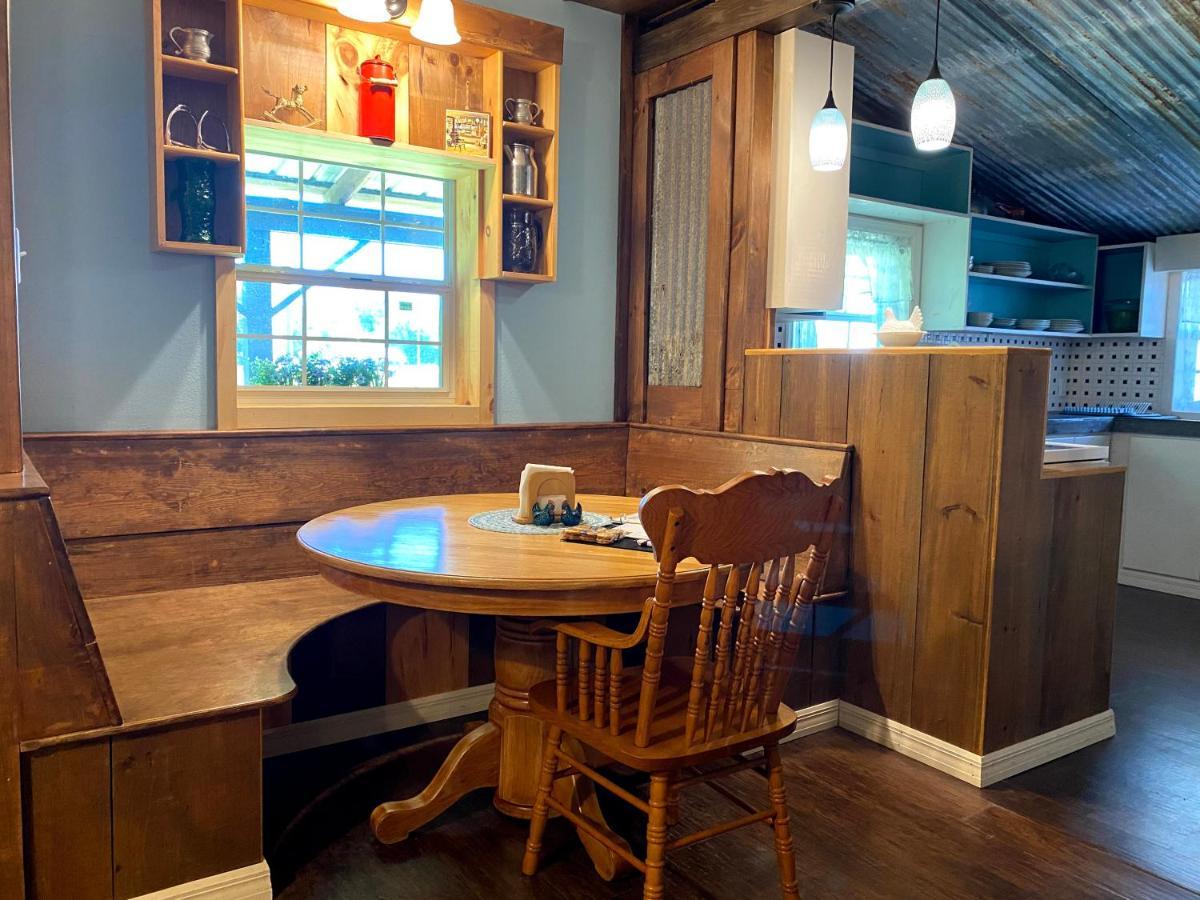 Fort White Bunkhouse Farm Stay מראה חיצוני תמונה